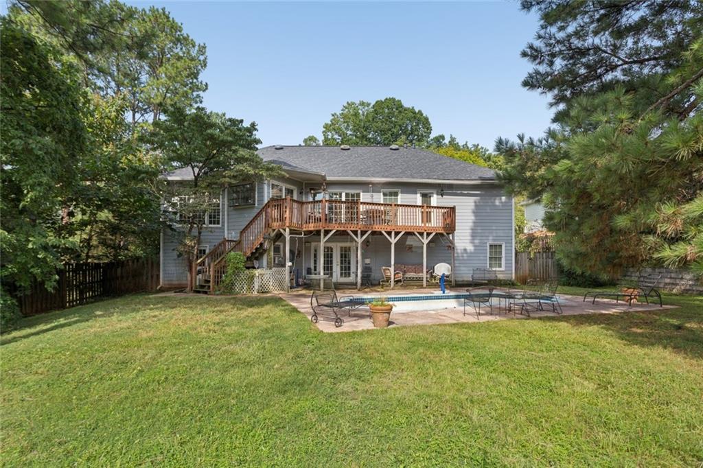 1802 Hunters Glen NE