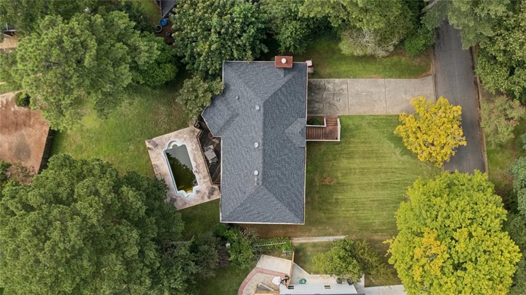 1802 Hunters Glen NE
