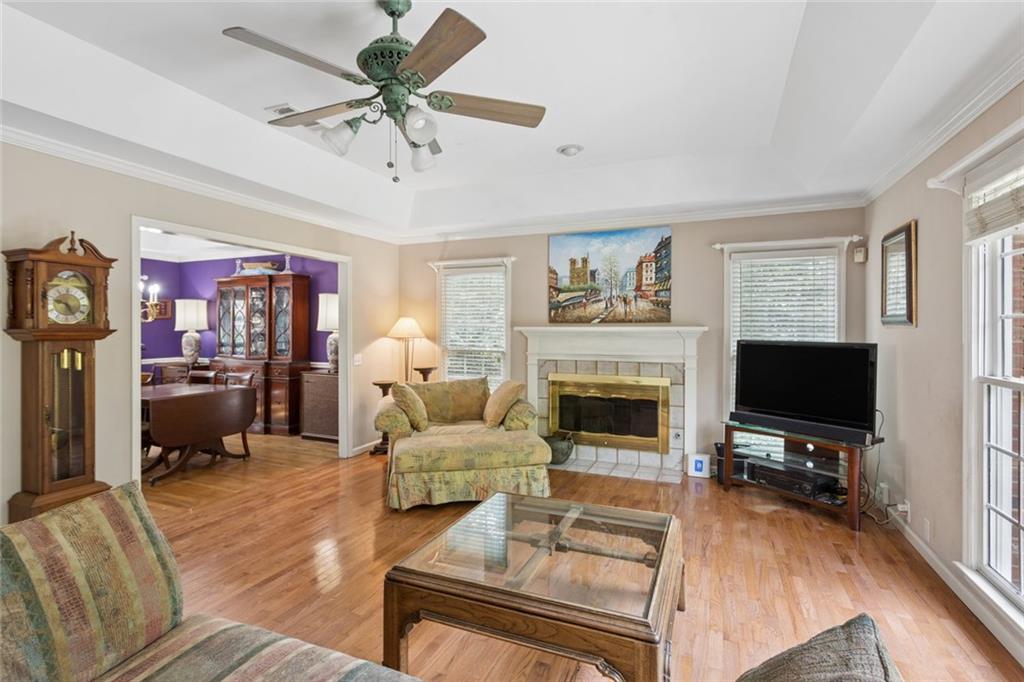 1802 Hunters Glen NE