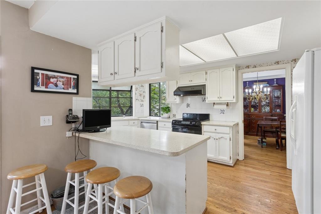 1802 Hunters Glen NE