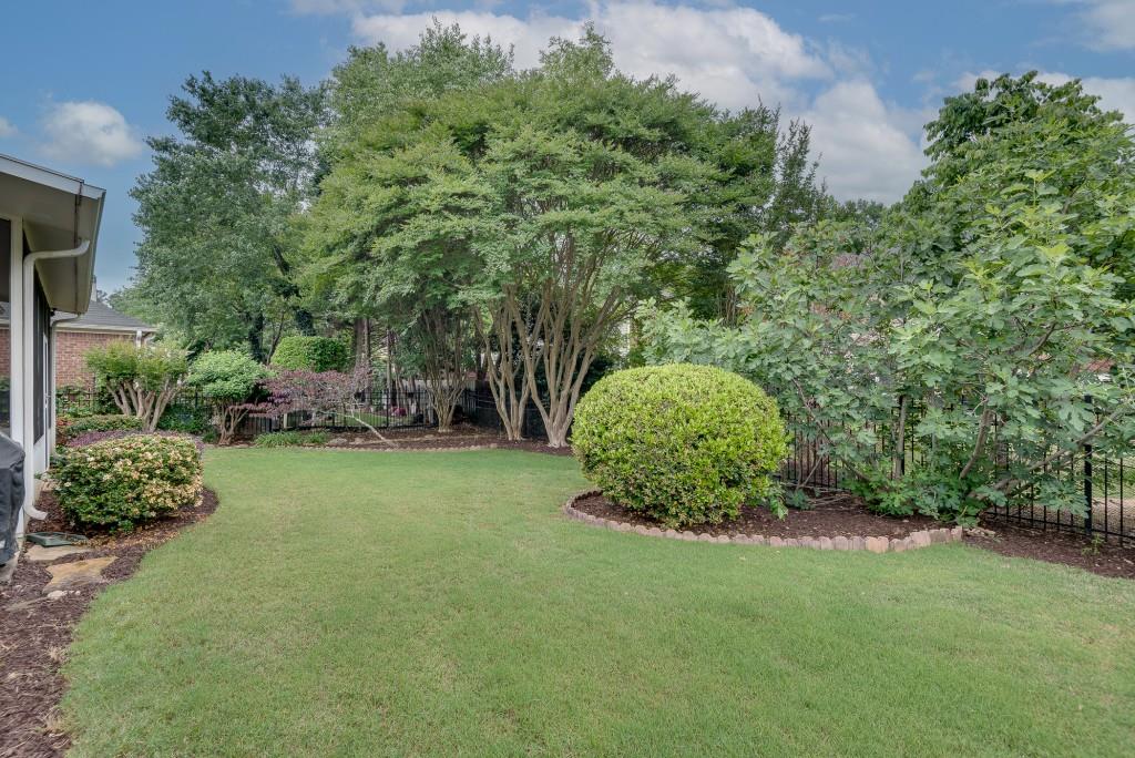 1558 Reserve Circle