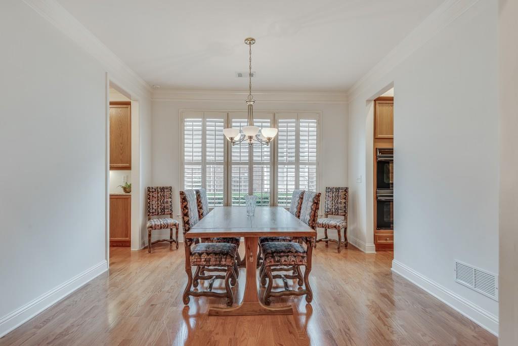 1558 Reserve Circle