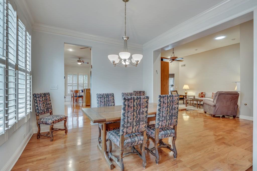 1558 Reserve Circle