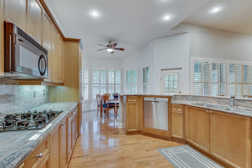 1558 Reserve Circle