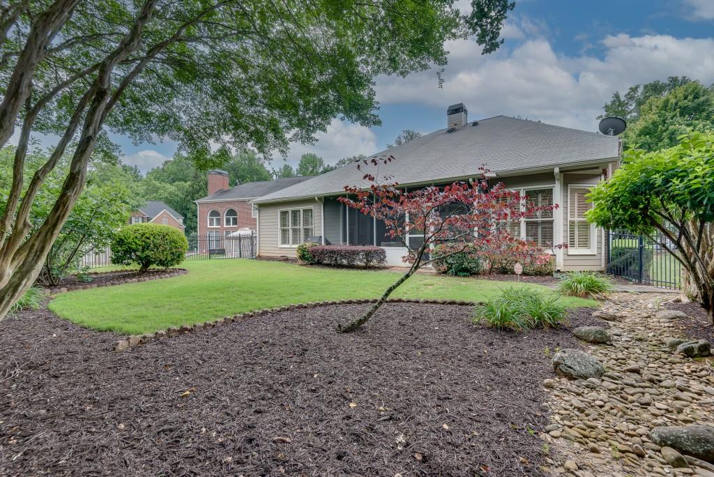 1558 Reserve Circle