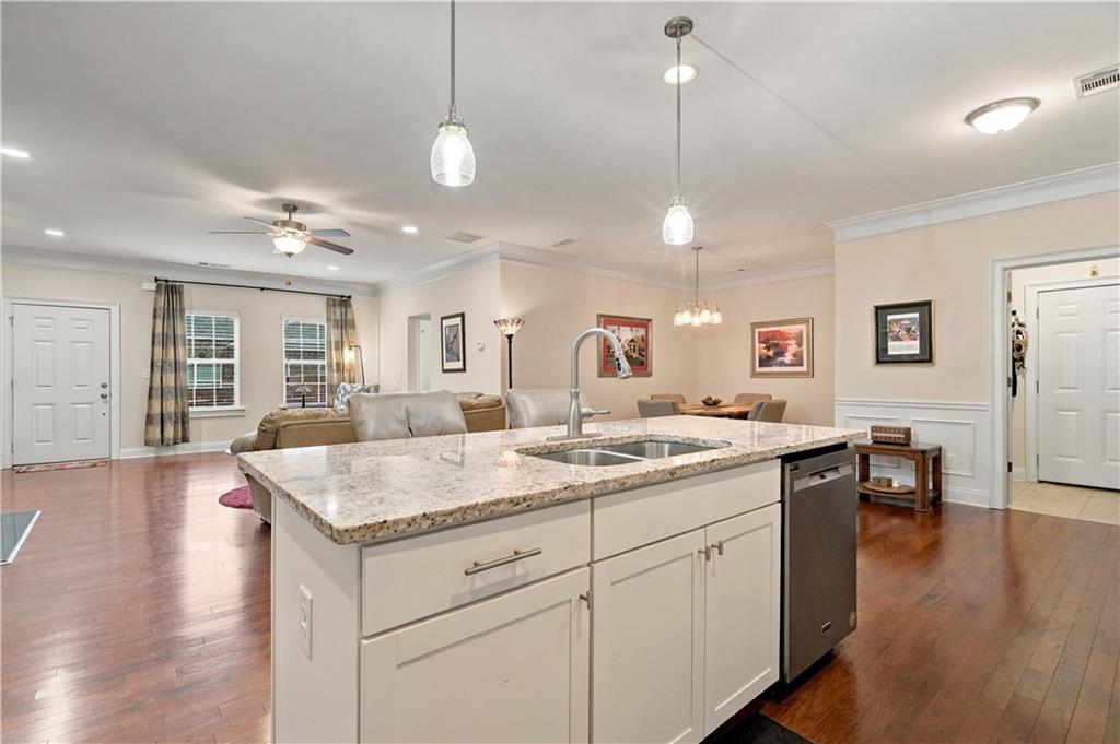 341 Villa Park Circle