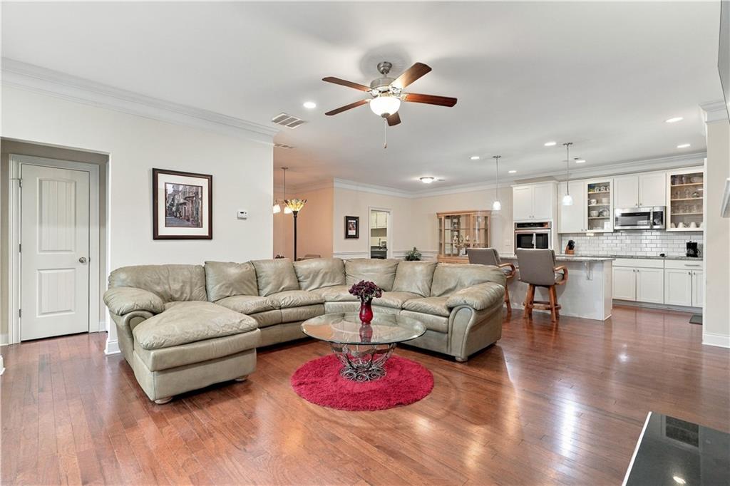 341 Villa Park Circle