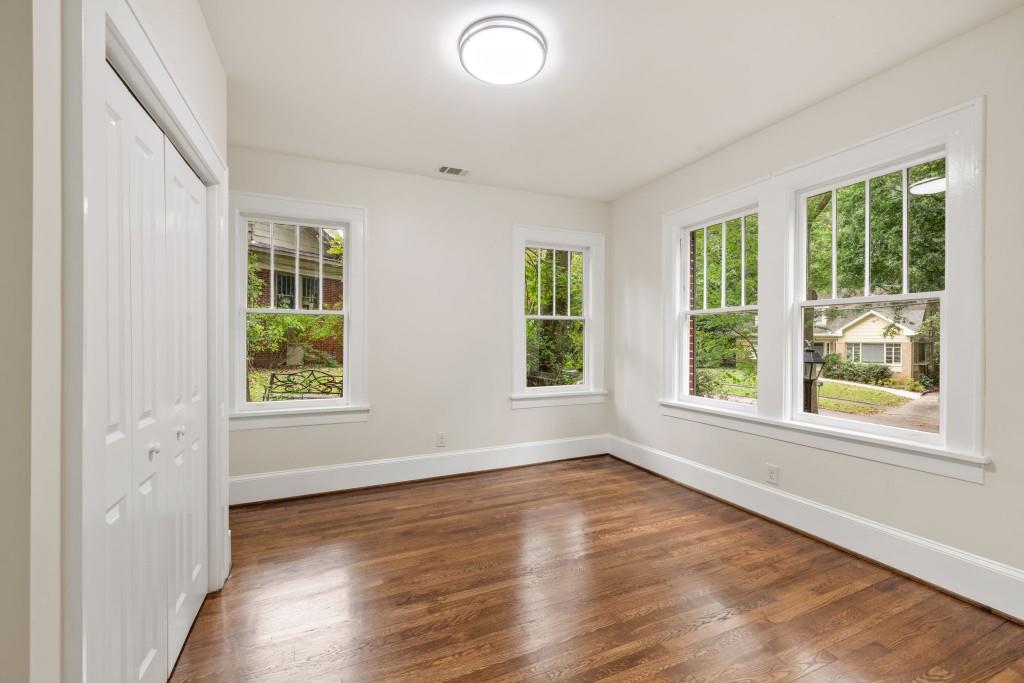 443 Burlington Road NE
