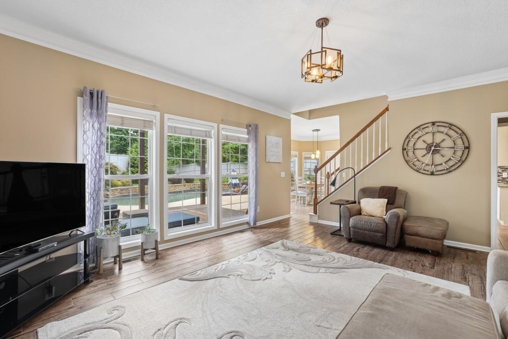 2930 Heatherstone