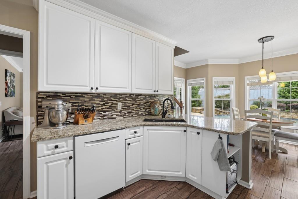 2930 Heatherstone
