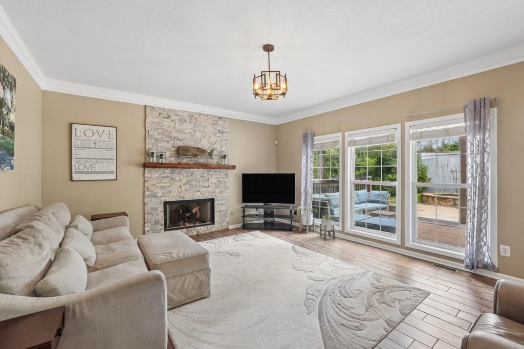 2930 Heatherstone