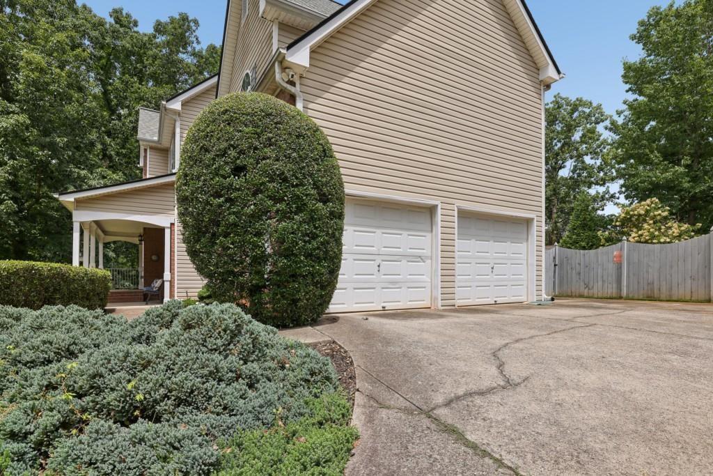 2930 Heatherstone