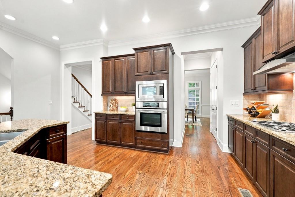 657 Lockton Place