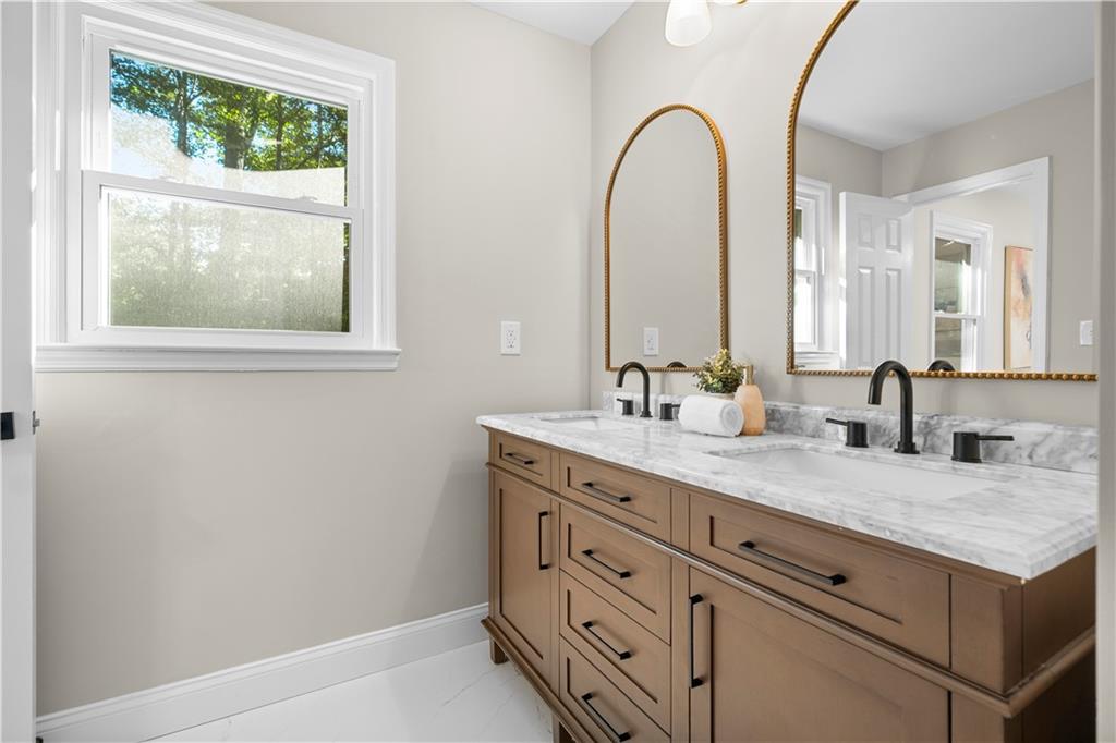 4564 Jade Trail