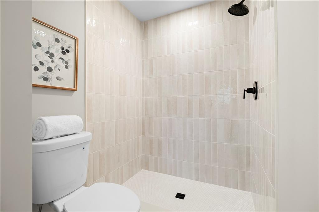 4564 Jade Trail