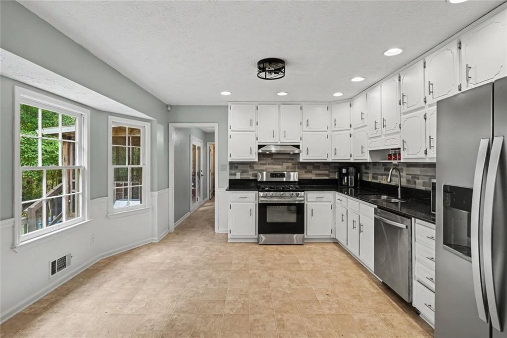 55 Southlake Lane