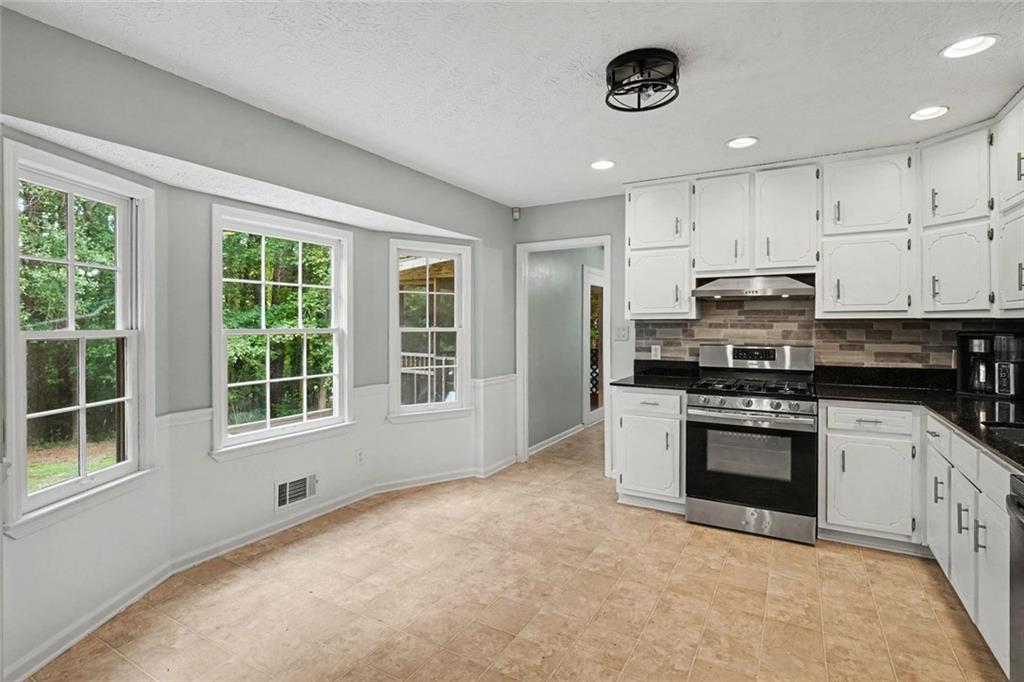 55 Southlake Lane