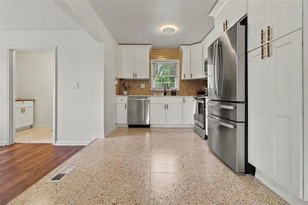 2265 Starline Drive