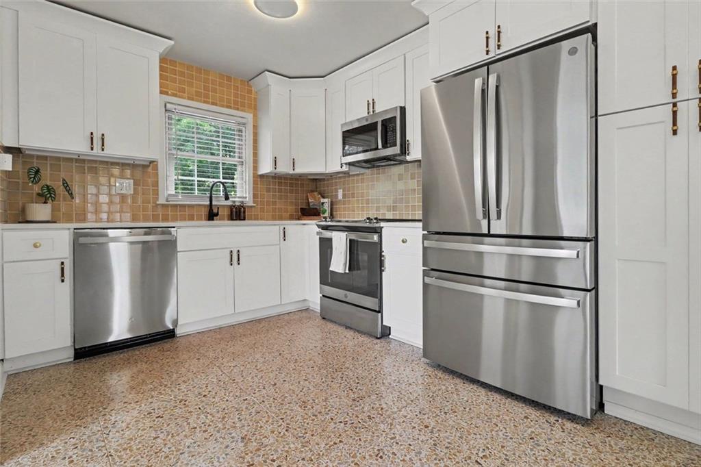 2265 Starline Drive