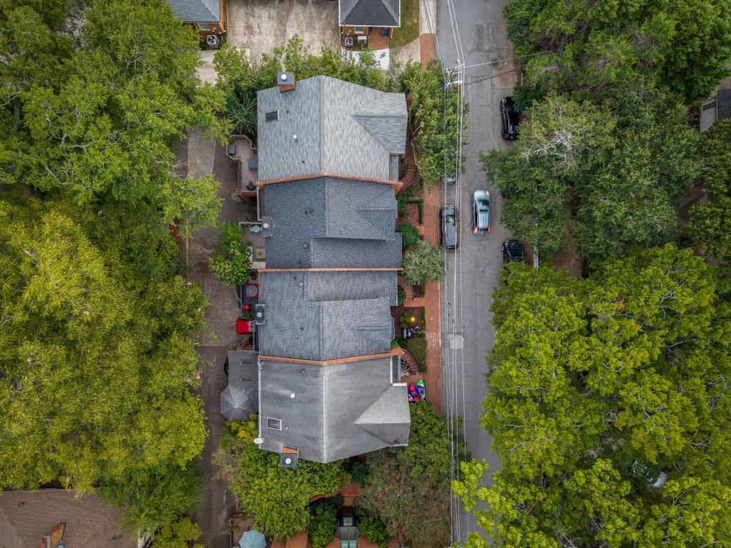 233 Sycamore Place