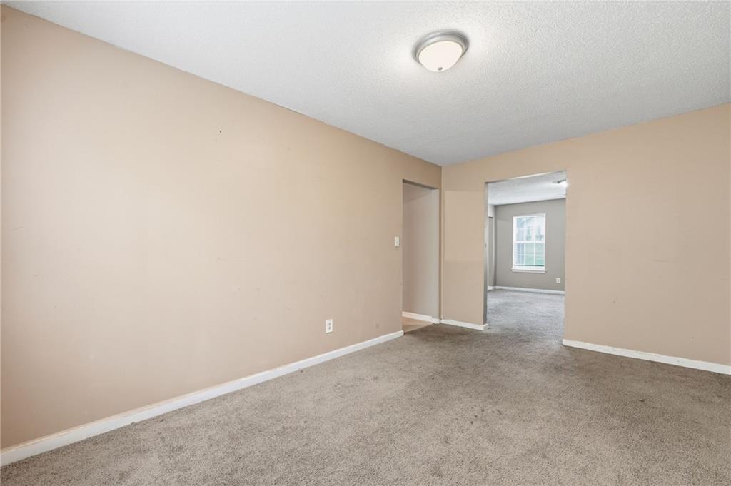 2125 Shoals Way