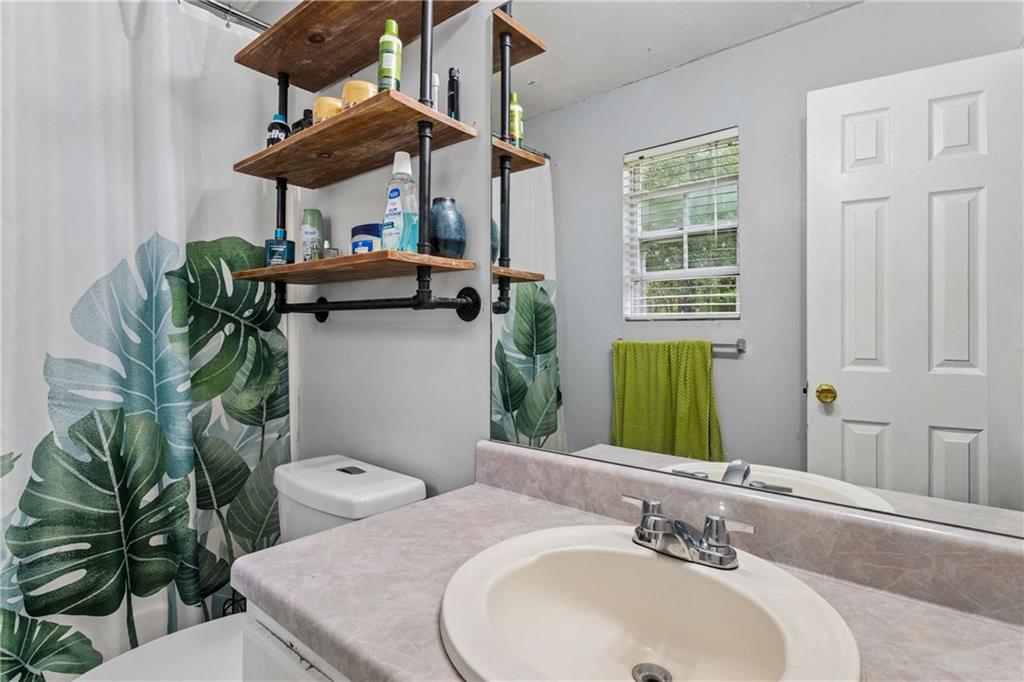 7598 Stonebush Way