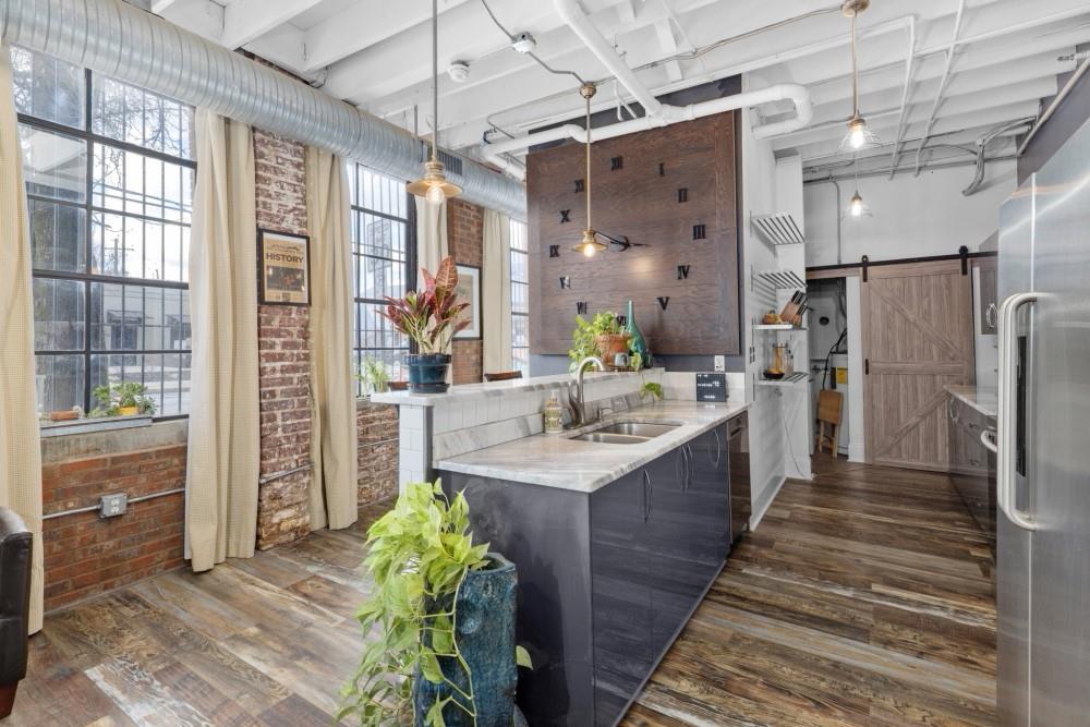 158 Walker Street SW Unit 1