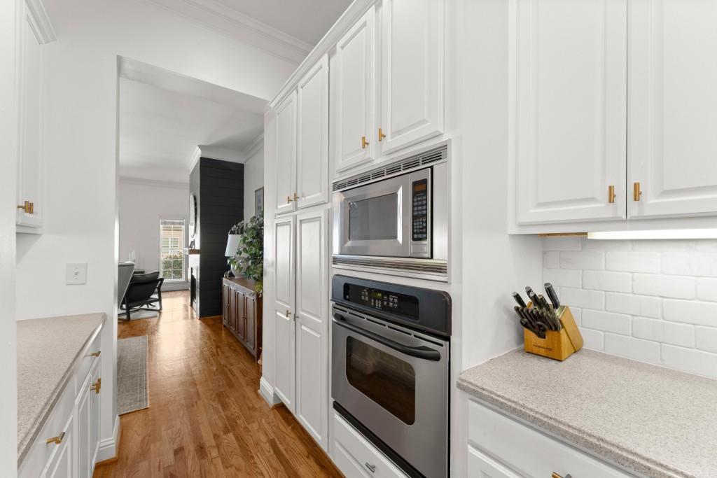 3155 Stonewyck Place