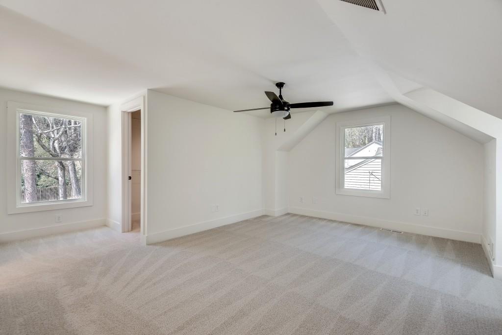 1861 Dyer Circle