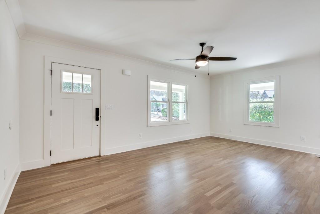 1861 Dyer Circle
