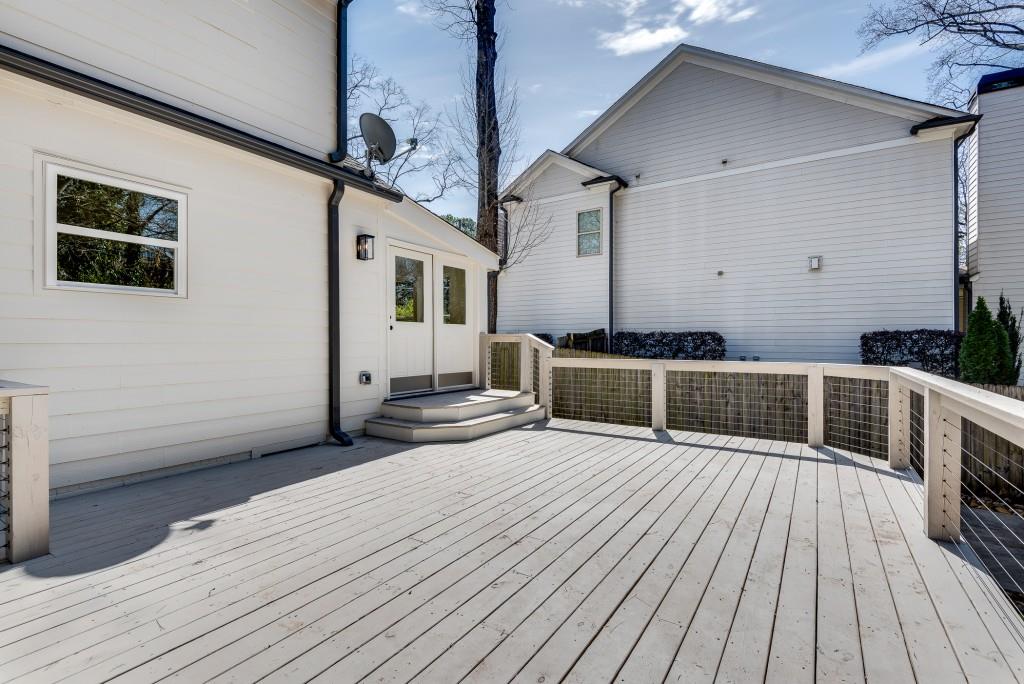 1861 Dyer Circle