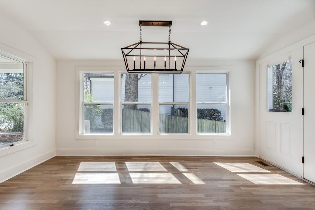 1861 Dyer Circle