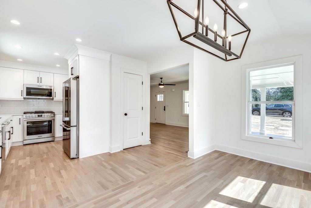 1861 Dyer Circle