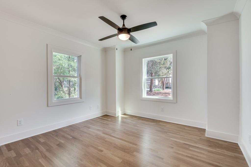 1861 Dyer Circle