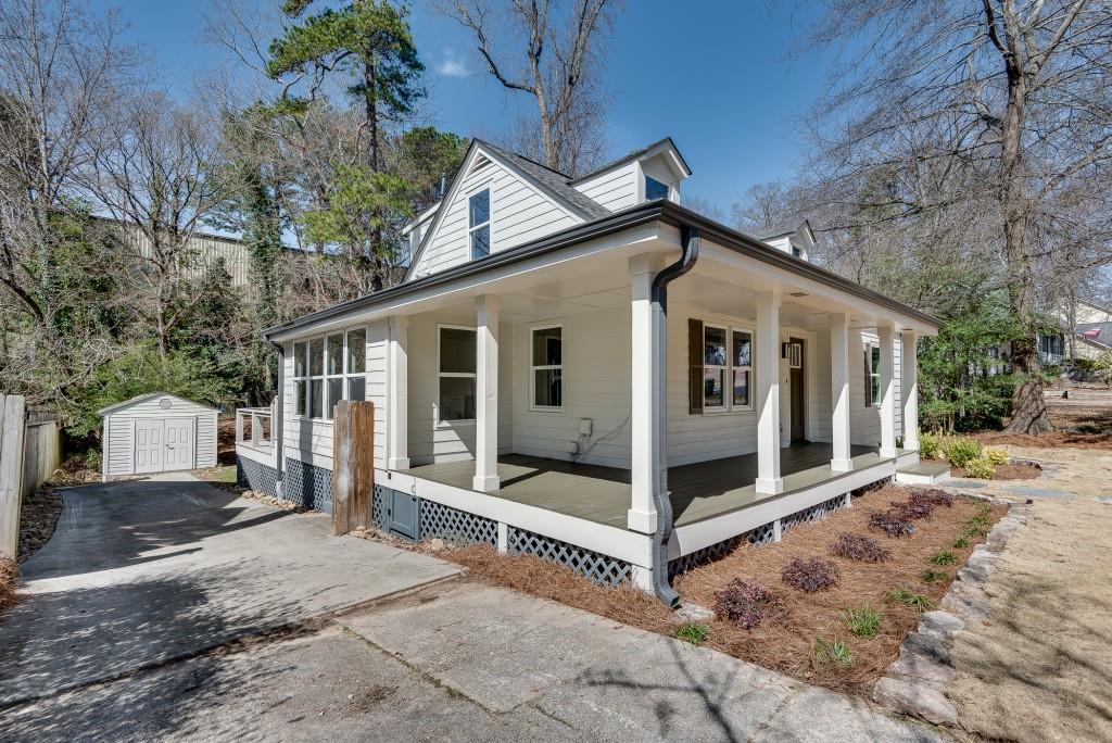 1861 Dyer Circle