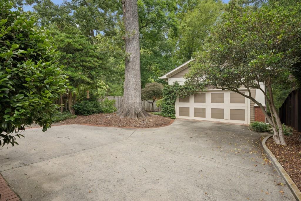 1248 Stillwood Drive NE