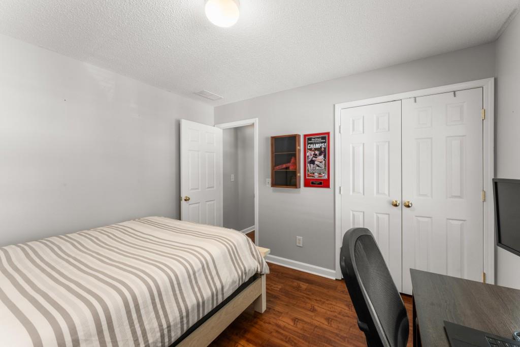123 Wallnut Hall Circle
