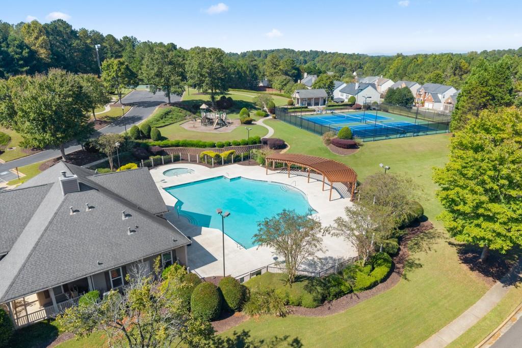123 Wallnut Hall Circle