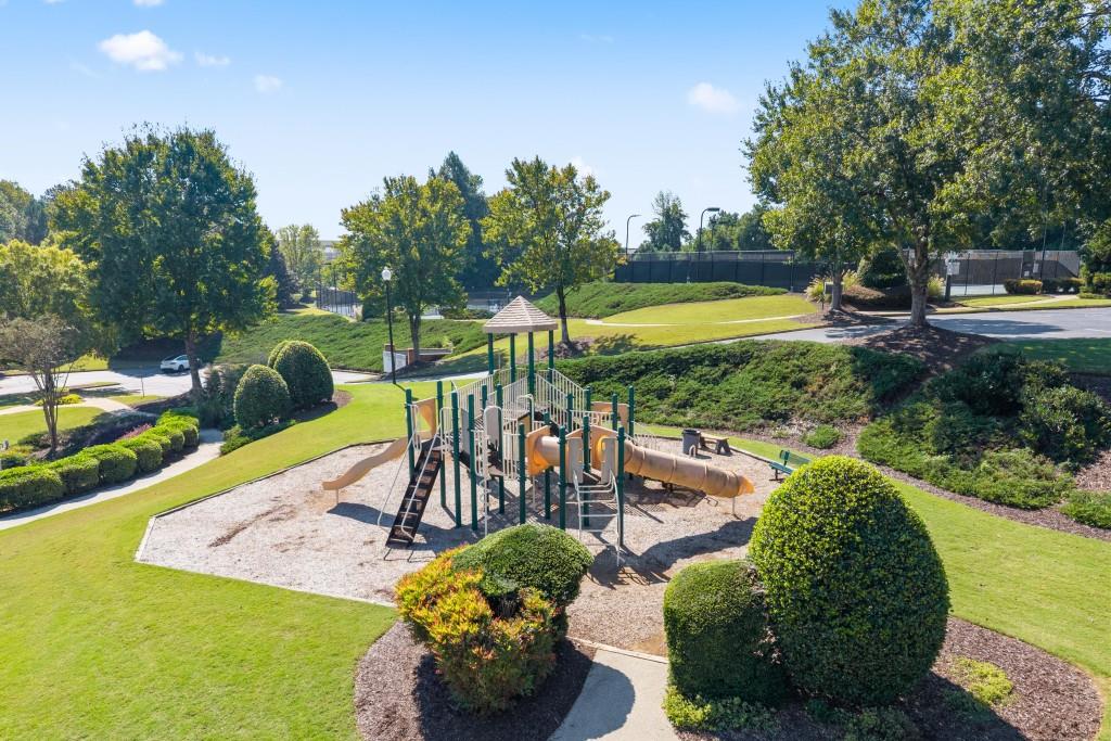 123 Wallnut Hall Circle