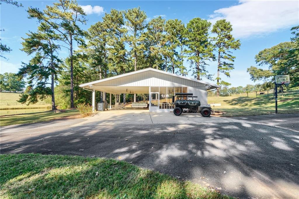 986 Austin Road