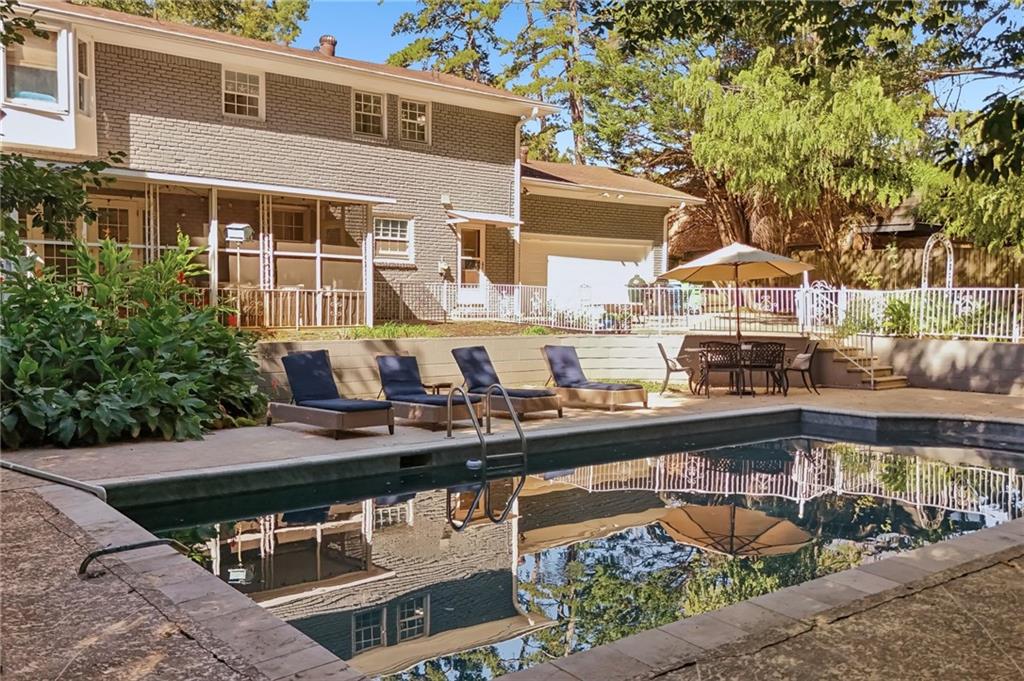 1293 Berkeley Road