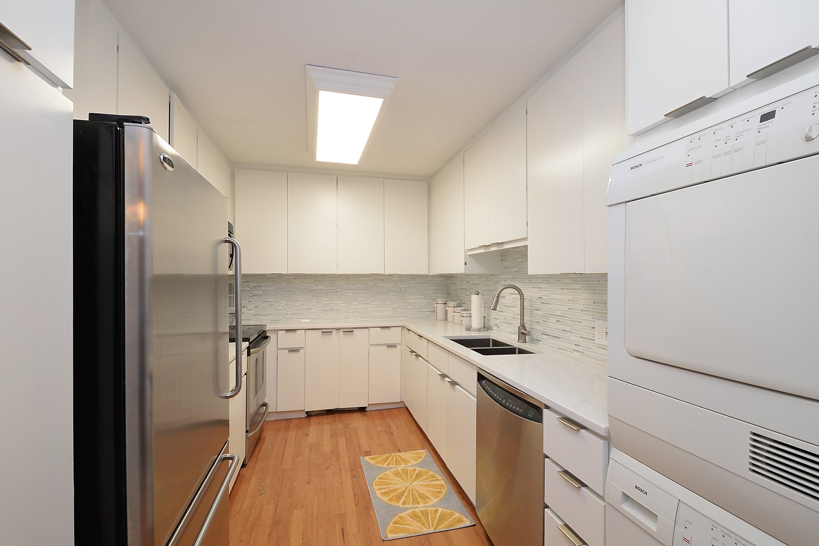 1430 N Astor Street Unit: 14C
