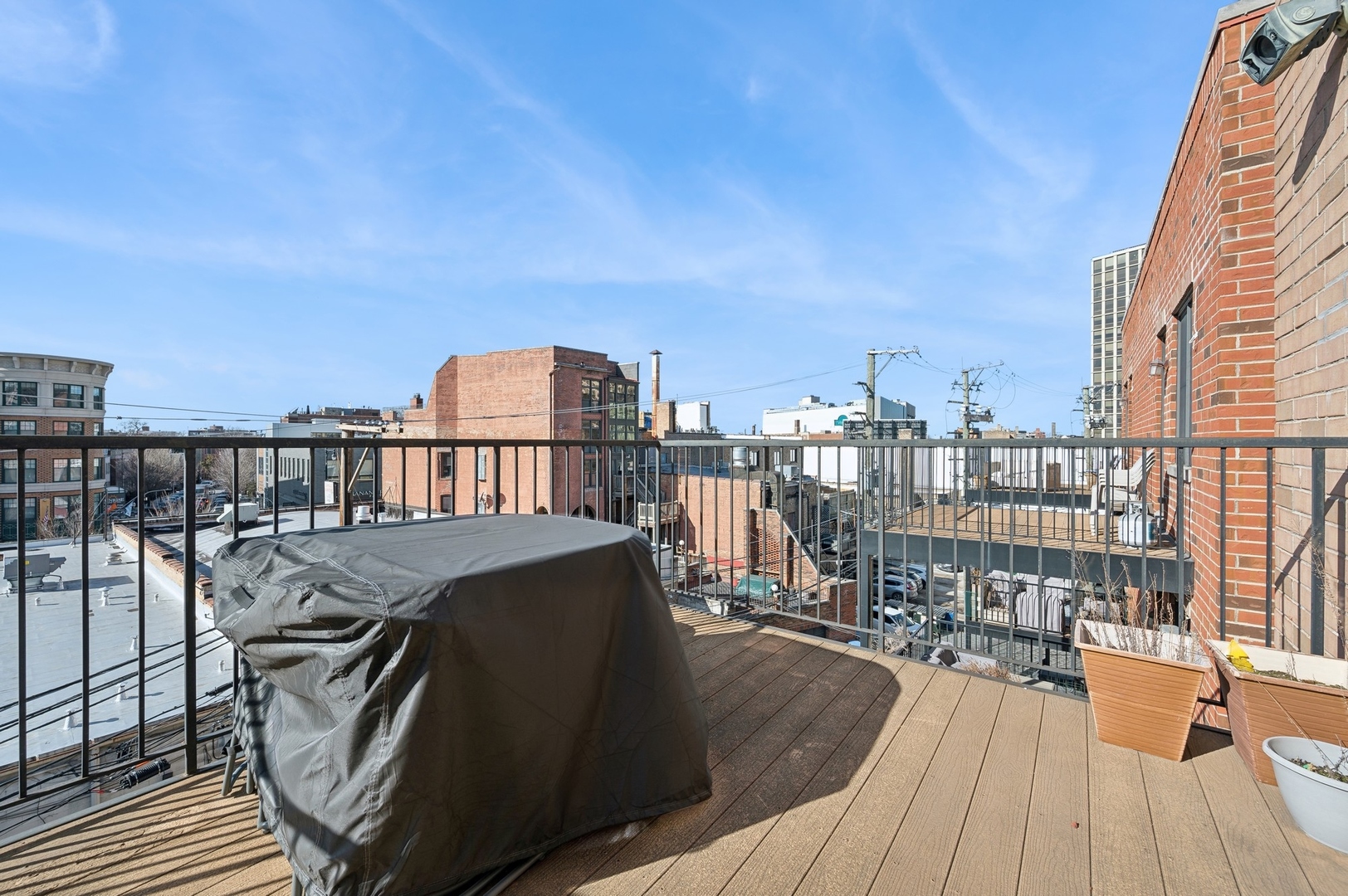 2712 N Lehmann Court Unit: 4N