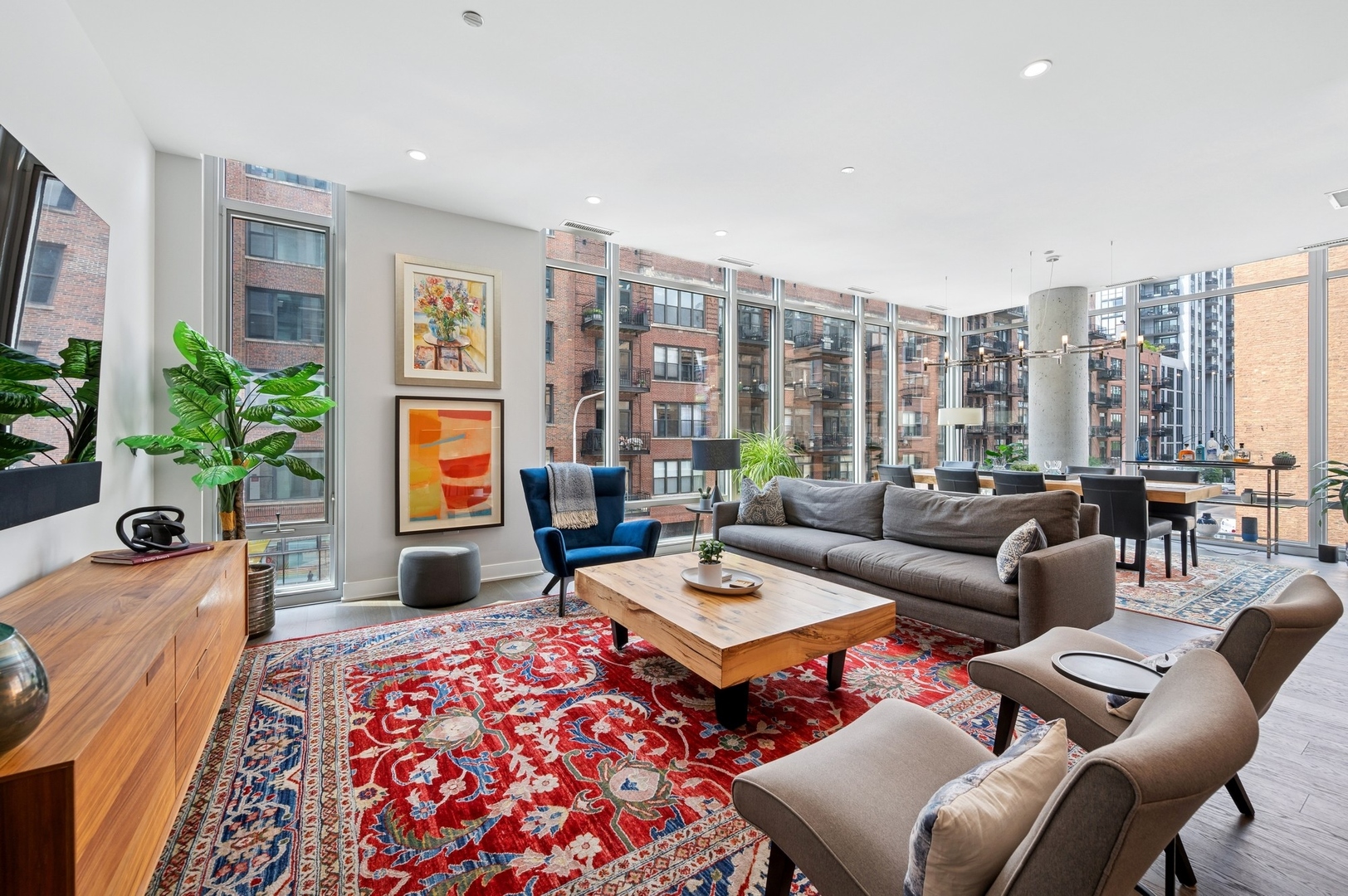 360 W Erie Street Unit: 3A