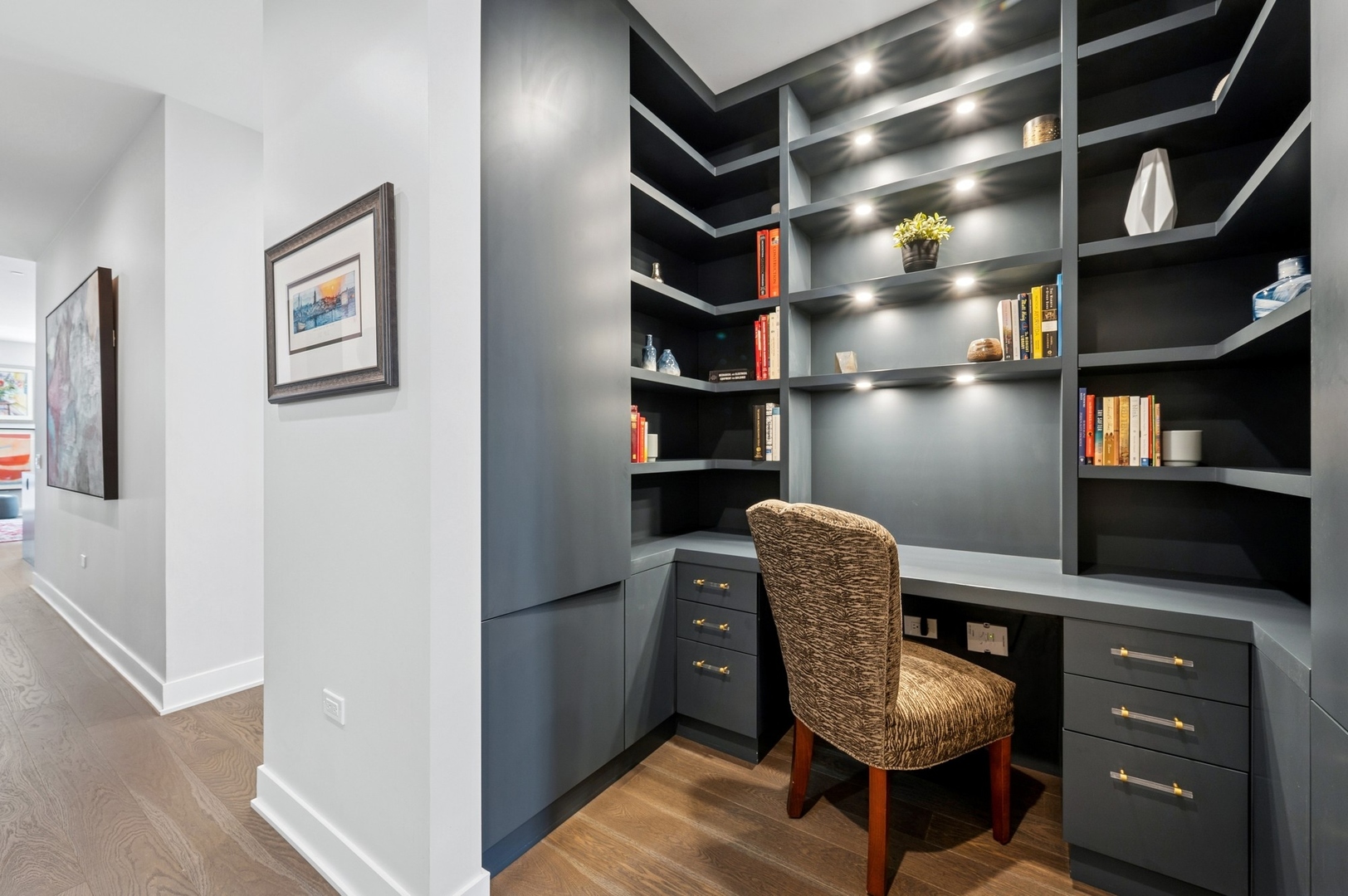 360 W Erie Street Unit: 3A