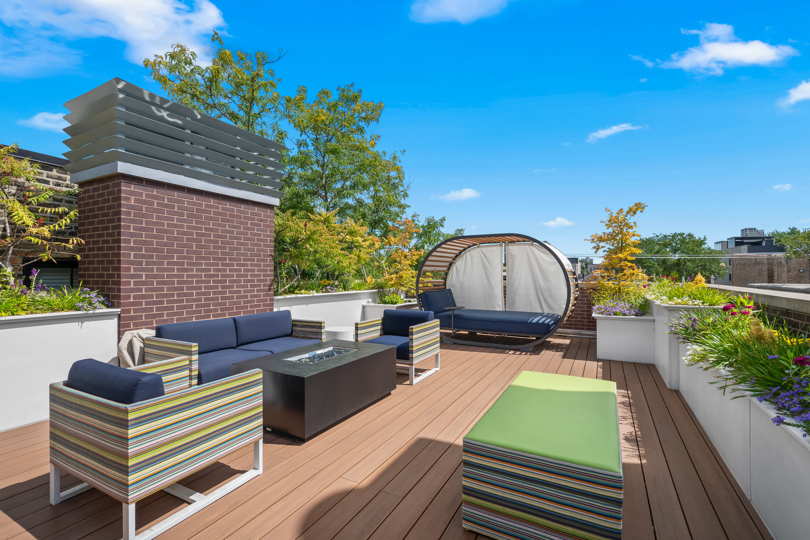 1921 N Dayton Street