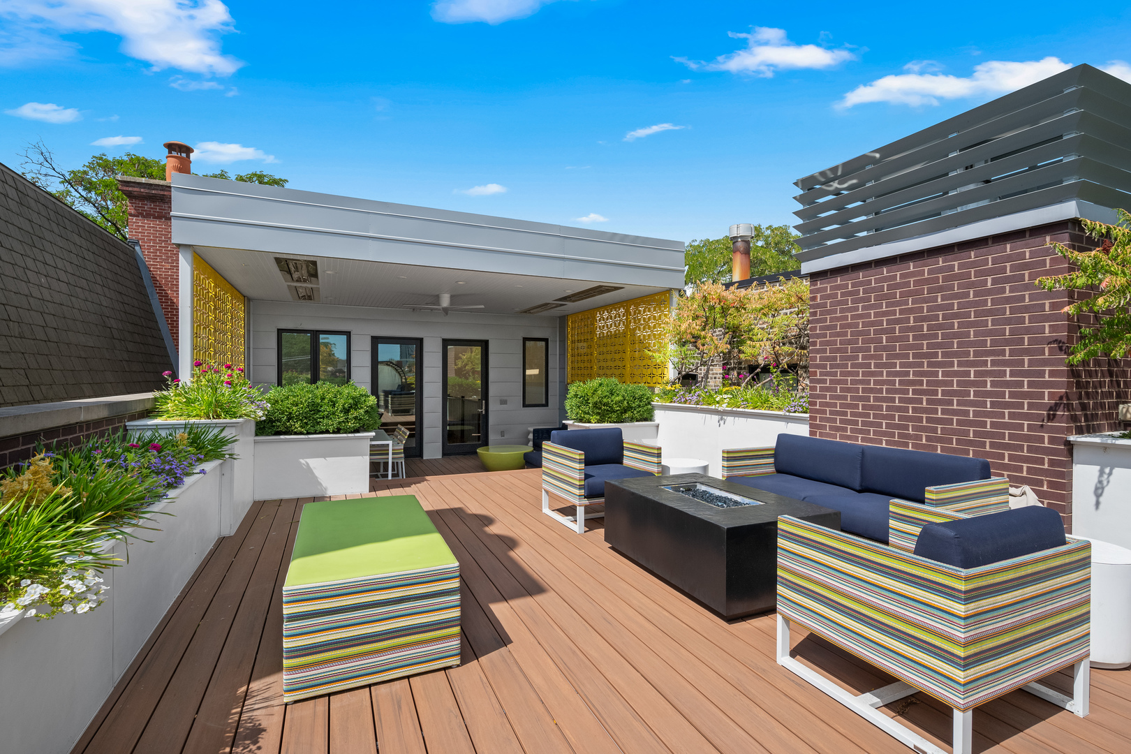 1921 N Dayton Street