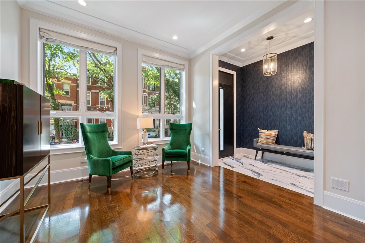 1921 N Dayton Street