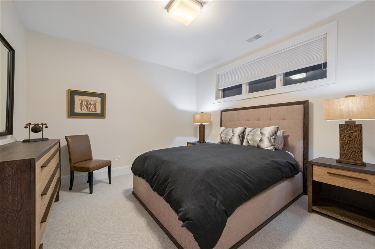 1921 N Dayton Street