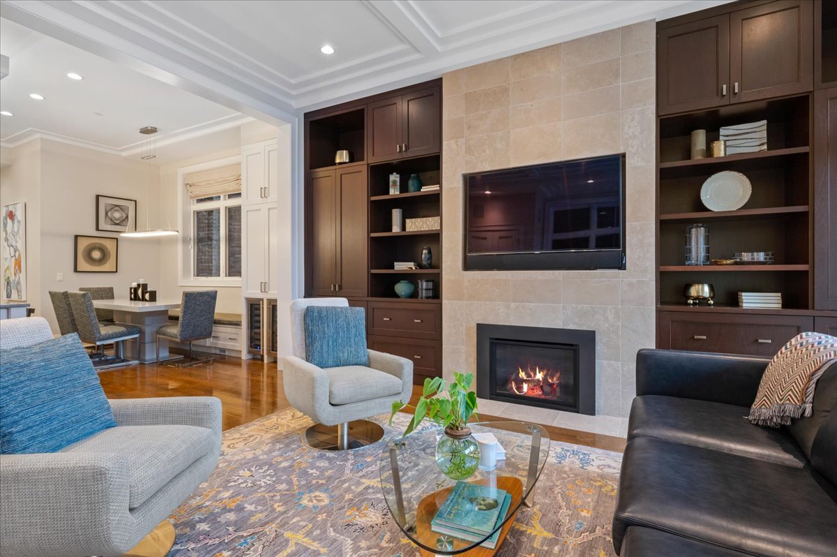 1921 N Dayton Street